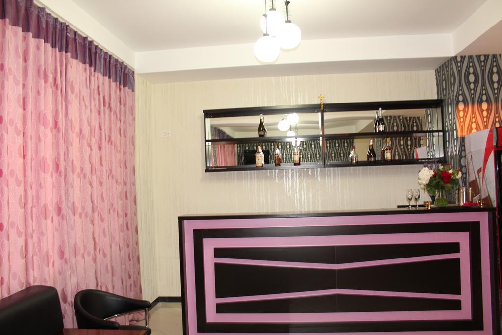Hotel Cristal Navodari Bilik gambar