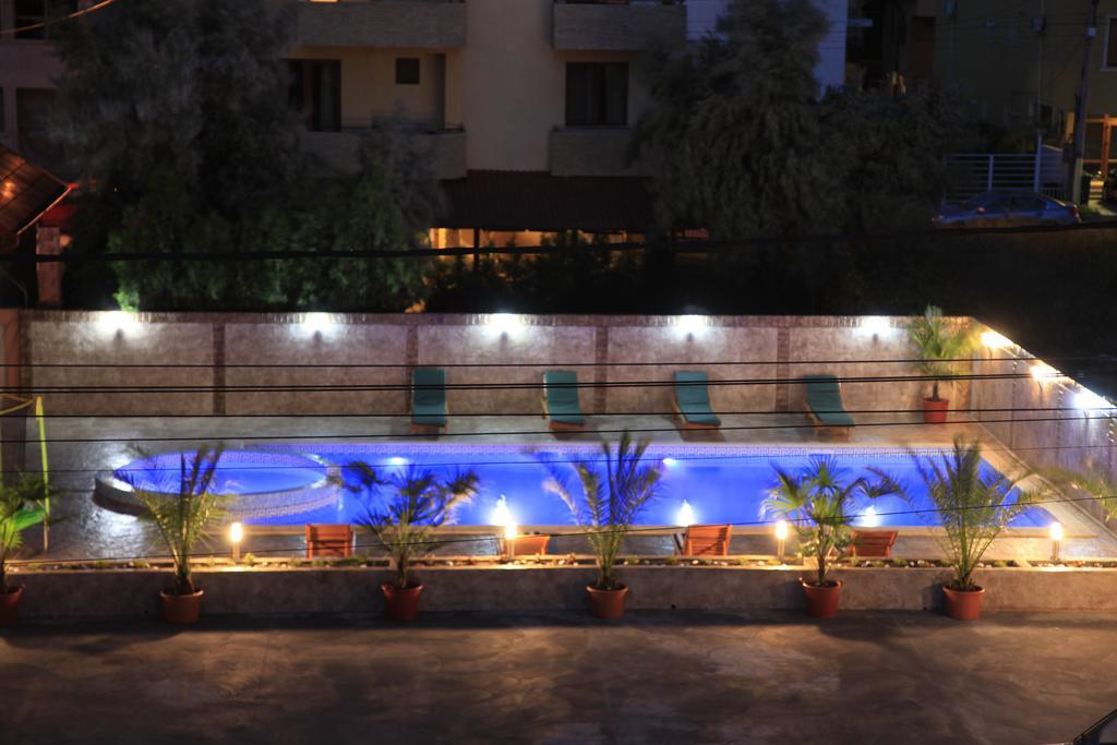 Hotel Cristal Navodari Luaran gambar